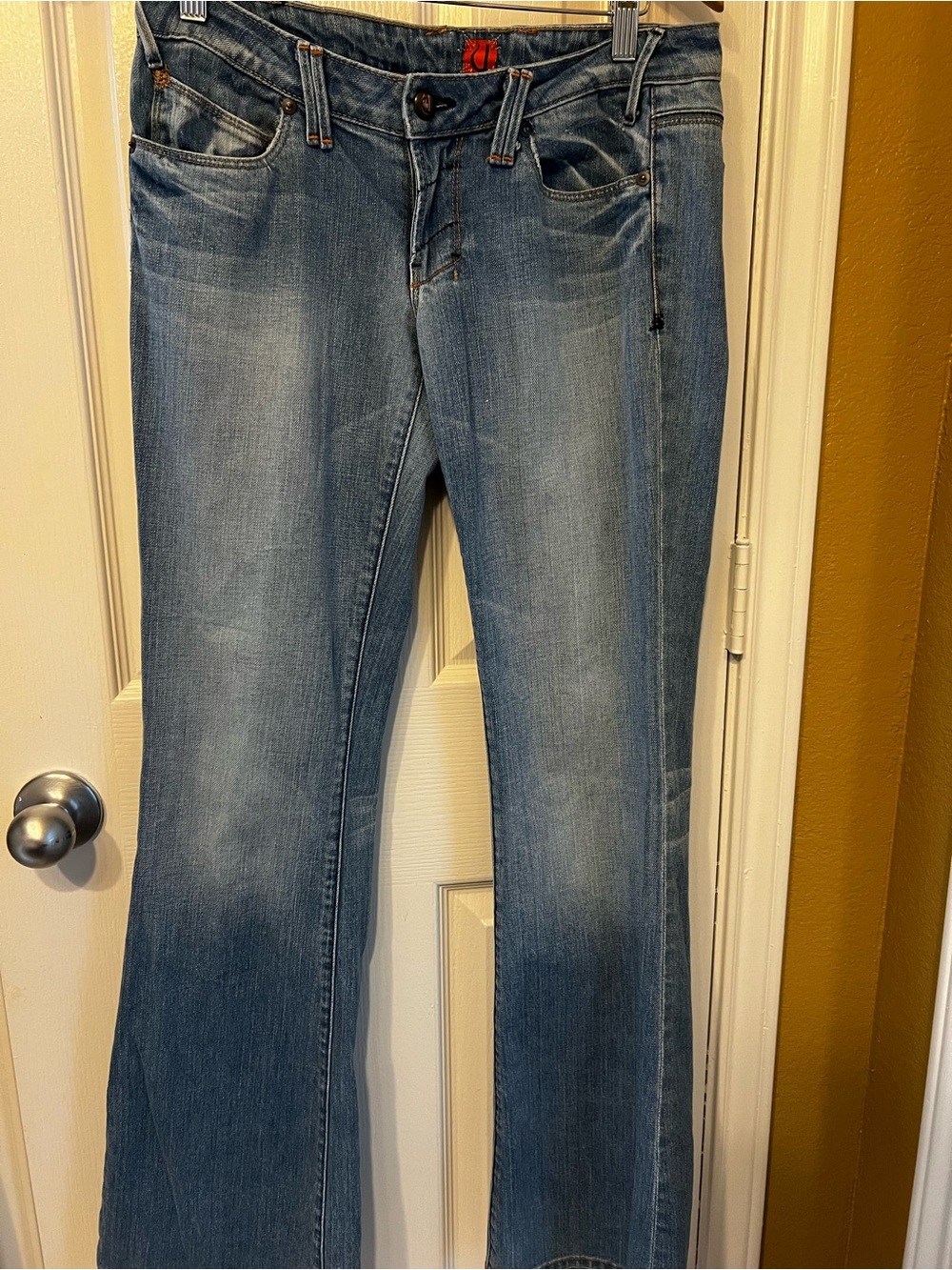 U by Yanuk Low Rise Flare Bootcut Y2K Jeans, Size 28